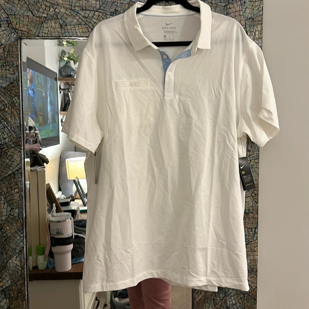 Men’s Nike golf shirt size XL
